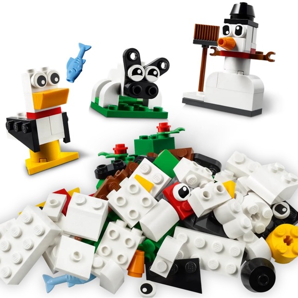 LEGO Classic Creative White Bricks 11012 (Retired) - Picture 6 of 6